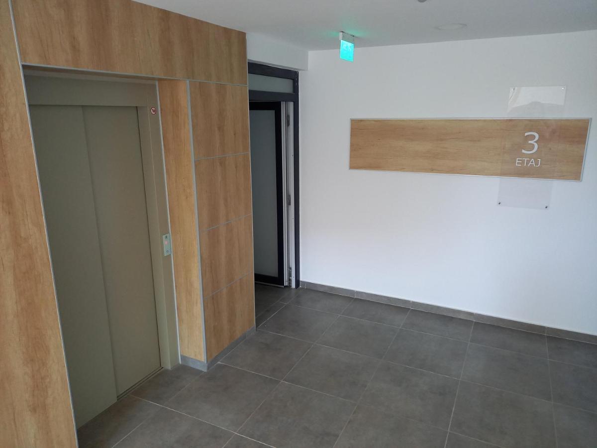 Lavanda Apartment Oradea Exteriér fotografie